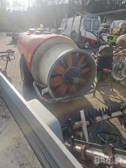 Пръскачка 1000лтр, снимка 1