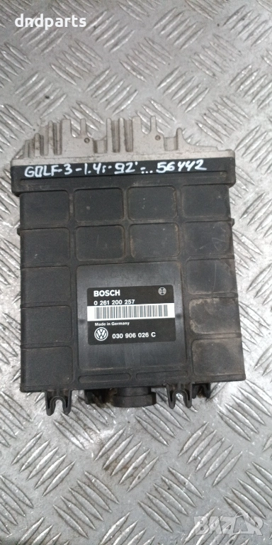 Компютър VW Golf 3 1.4i 1992г. 0261200257 030906026C , снимка 1