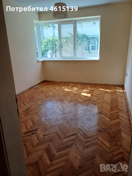  Необзаведен апартамент, снимка 1