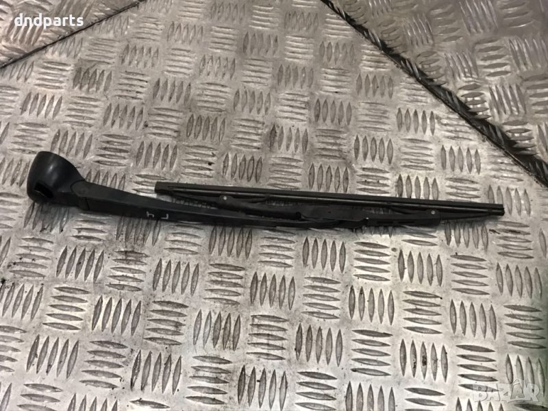 Рамо задна чистачка Golf 4, снимка 1