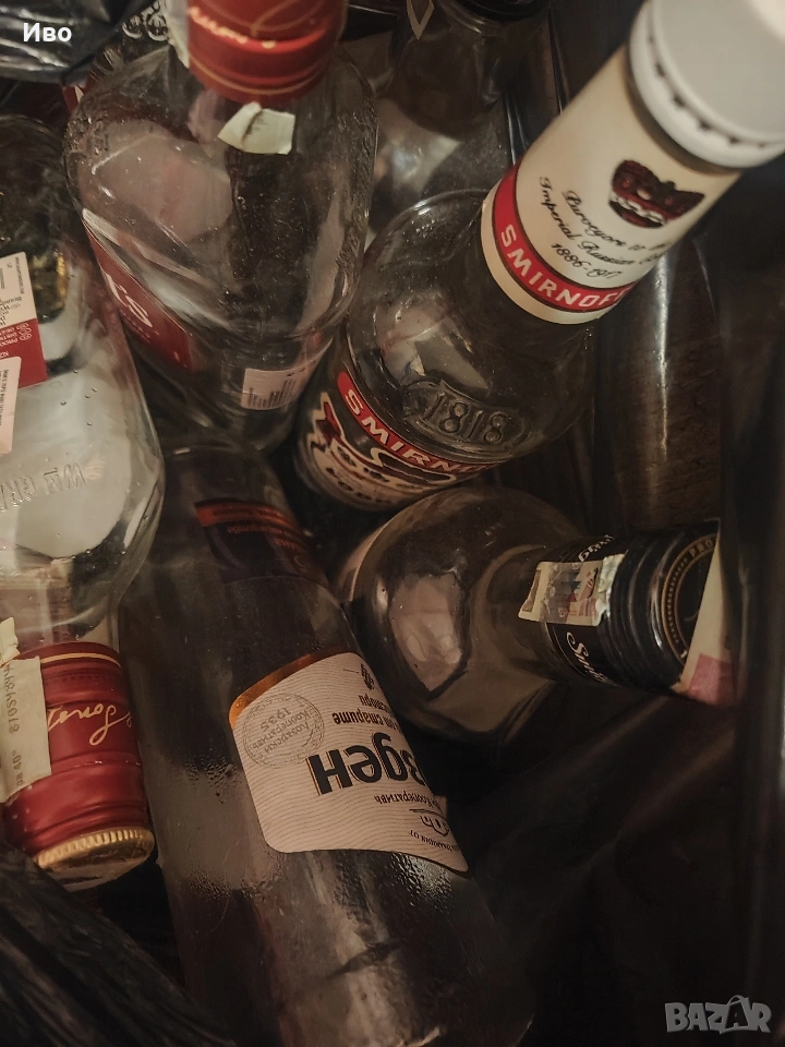 Стъклени бутилки на винт 0,200мл.,0,500мл.,0,700мл.,1литър с капачки, снимка 1