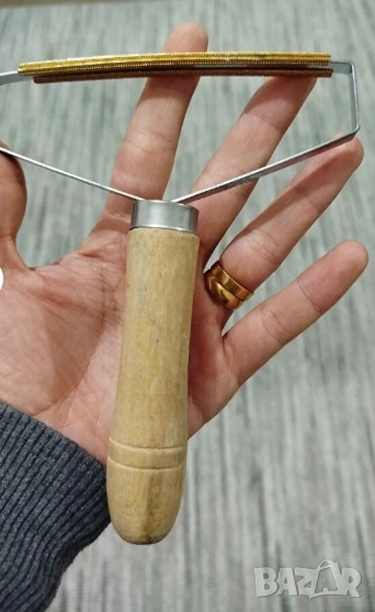   Ръчен уред за премахване на мъх и топчета от дрехи  , снимка 1