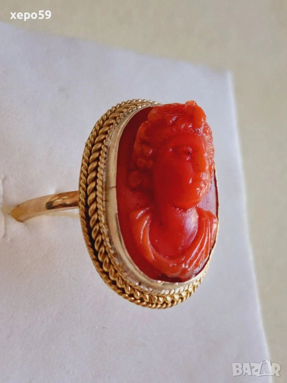 Дамски златен пръстен 14к с инкрустирана коралова камея, снимка 1