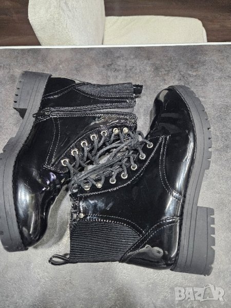 Дамски лачени кубинки, снимка 1