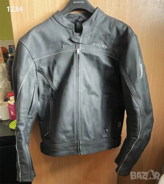 Mото яке RICHA размер M естествена кожа мъжко като ново, снимка 1