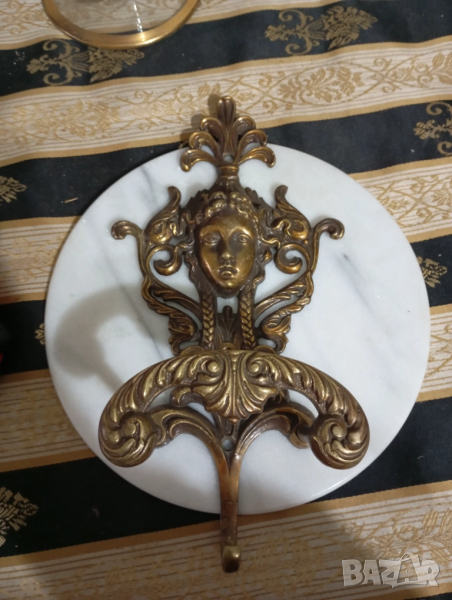 Комплект от две барокови закачалки, снимка 1