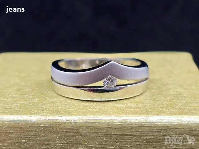 Пръстен бяло злато 750, диамант брилянт 0.10кт. Размер 17мм., снимка 3 - Пръстени - 48755861