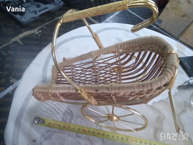 Поставка за вино , снимка 2 - Декорация за дома - 43410431