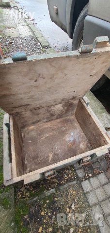 Стар военен сандък , снимка 3 - Антикварни и старинни предмети - 39391925