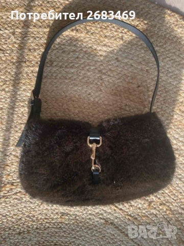 Дамска пухкава чанта 