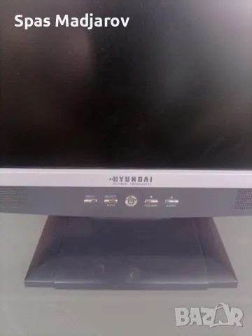 Монитор Hyundai 17 инча , снимка 4 - Монитори - 47315371
