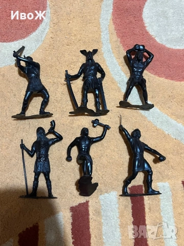 Лот руски фигурки