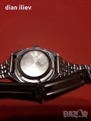 Стар дамски механичен часовник -Лъч , снимка 8 - Антикварни и старинни предмети - 26387414