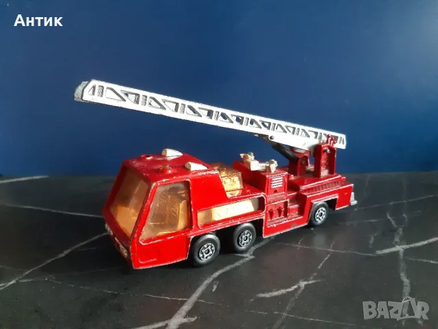 Стара Метална Пожарна MatchBox Fire Tender 1972 год., снимка 4 - Колекции - 49289872