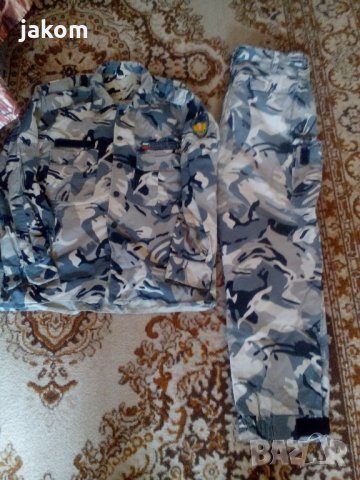 Продавам камулажни дрехи , снимка 4 - Спортни дрехи, екипи - 32388187