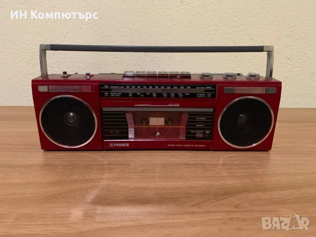 Продавам компактен радиокасетофон Fisher PH835L