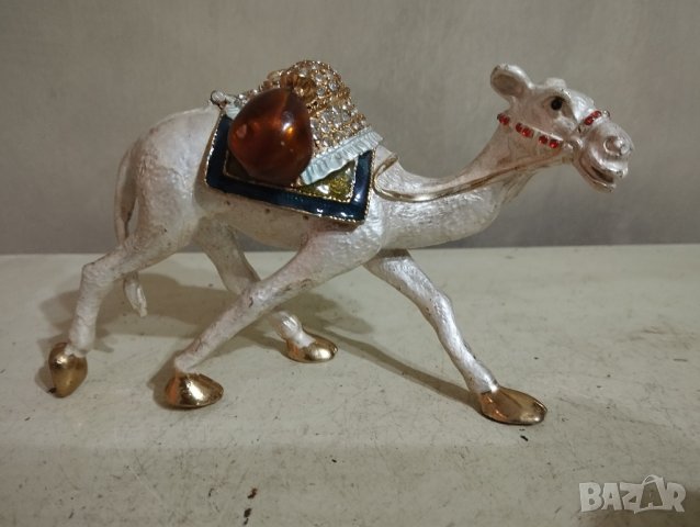 кутия за бижута - камила