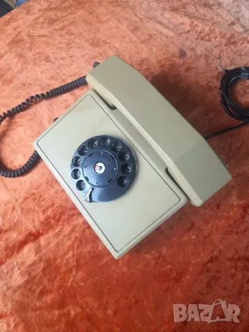 Ретро стационарен телефон 