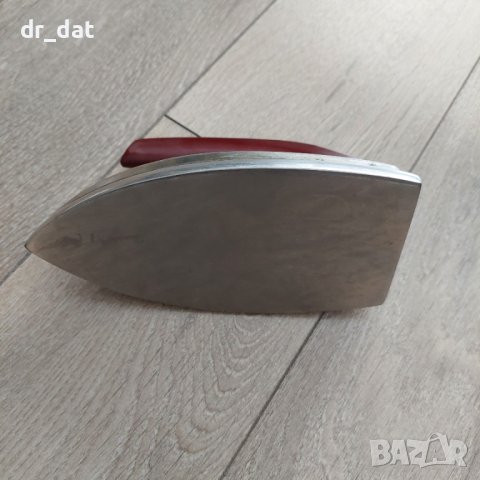 Малка стара ютия , снимка 3 - Антикварни и старинни предмети - 44014418