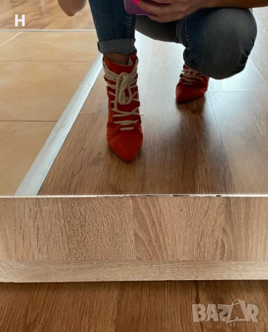 Екстравагантни боти с връзки, снимка 6 - Дамски боти - 39554153