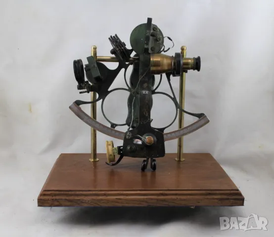 304 Корабен секстант ”Kelvin & Hughes ltd. ”