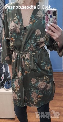 жилетка/халат /наметало мека материя XS/S , снимка 2 - Палта, манта - 36294520