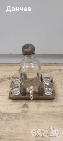 Комплект бутилка с шотове , снимка 2 - Други стоки за дома - 53030638