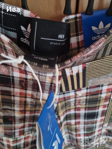 Оригинален дамски клин Adidas originals, снимка 5 - Клинове - 43835922