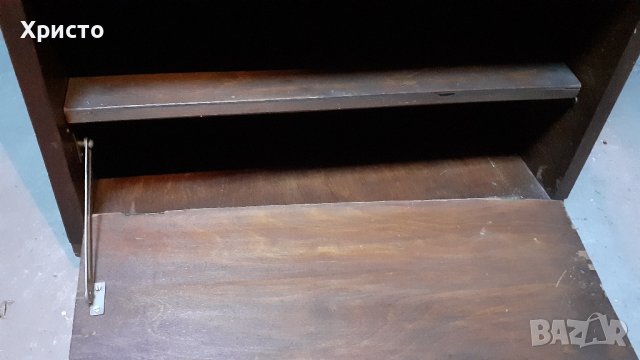 шкаф с витрина кафяв естествено дърво от миналото уникат, снимка 5 - Шкафове - 38821708
