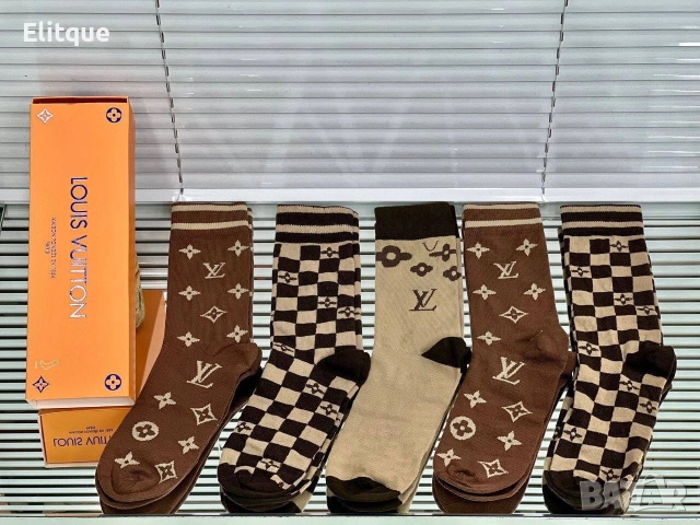 6 чифта чорапи в кутия  Tommy Hilfiger lacoste off white calvin klein louis vuitton moschino , снимка 9 - Дамски чорапи - 52939821