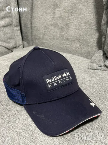 Шапка Red Bull лично подписана от Серхио Перес, снимка 4 - Фен артикули - 49485967