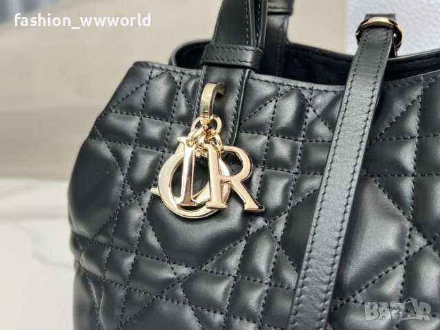 Налична чанта Dior 23cm, снимка 4 - Чанти - 42978034