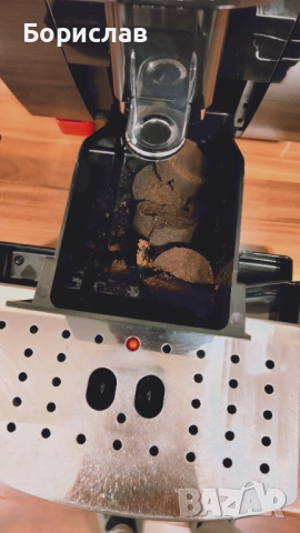 Delonghi Magnifica S, снимка 3 - Кафемашини - 52359396