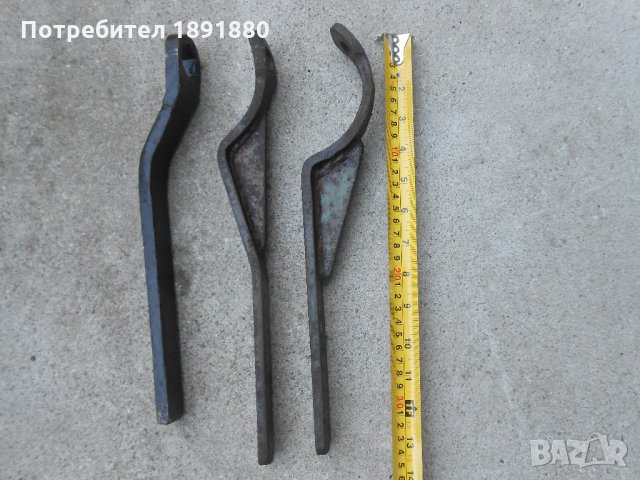 Ключове 3 броя, снимка 2 - Ключове - 33621421