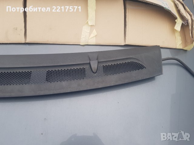 Решетка за капака на Мерцедес А и Б класа, снимка 5 - Части - 32888904