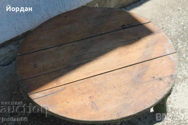 Дървена маса ''Синия'', снимка 2 - Антикварни и старинни предмети - 38541246