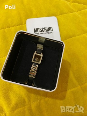 Оригинален часовник Moschino, снимка 2 - Дамски - 28337941