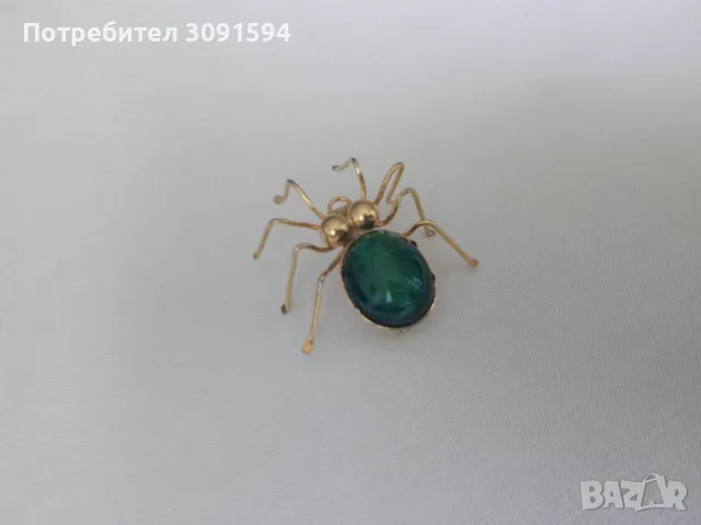 Арт Деко брошка паяк  зелен камък , снимка 3 - Антикварни и старинни предмети - 49570622
