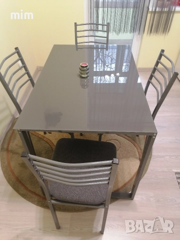 Кухненска маса стъклена и столове, снимка 3 - Столове - 52855036
