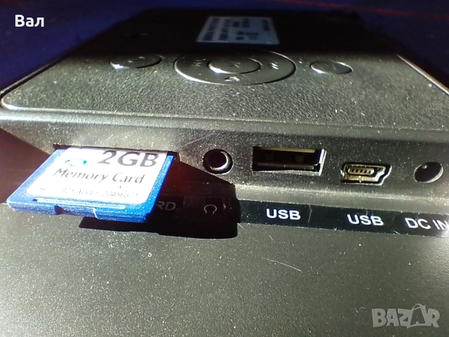 Цифрова фоторамка 7 инча за снимки, клипове, музика и часовник с календар + 2GB SD карта, снимка 11 - Друга електроника - 47176577