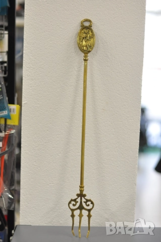 Стар меснгов тризъбец за камина, украса - Mrs Bardell