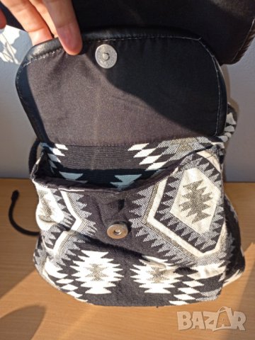 Шарена раница от плат, снимка 3 - Раници - 37538630