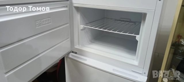 Хладилник с камера