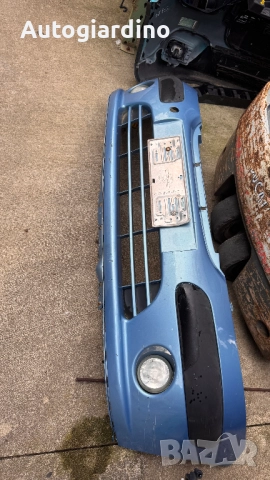 Предна Броня за Citroen C3 2003, снимка 2 - Части - 52266458