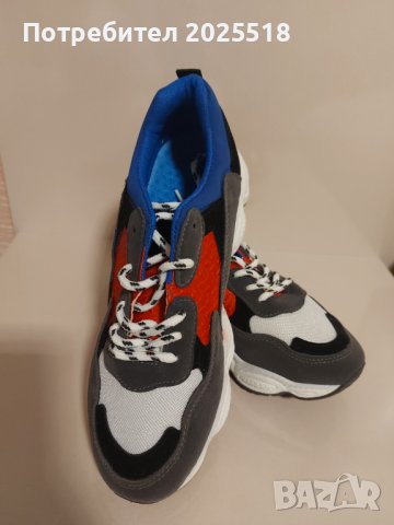 Дамски спортни обувки