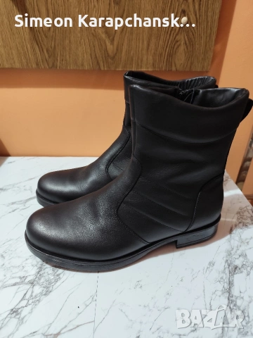 Продавам чисто нови мъжки ботуши 