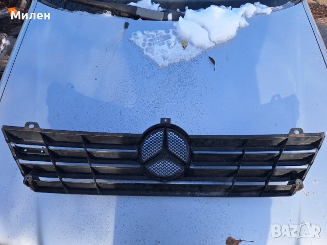 Декоративна Решетка Пред Радиатора За Мерцедес Спринтер 2000-2005 Година Mercedes Sprinter , снимка 2 - Части - 43450580
