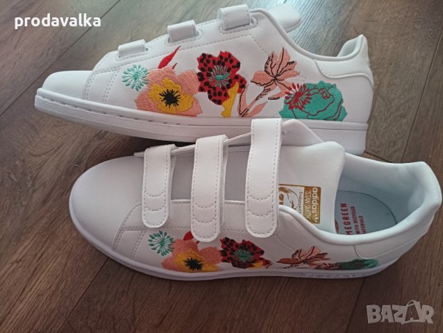 Дамски обувки Adidas , снимка 4 - Маратонки - 43071622