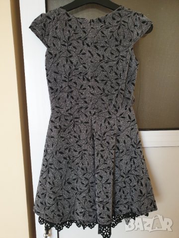 Официална рокля в сребристо и черно, снимка 3 - Детски рокли и поли - 43435114