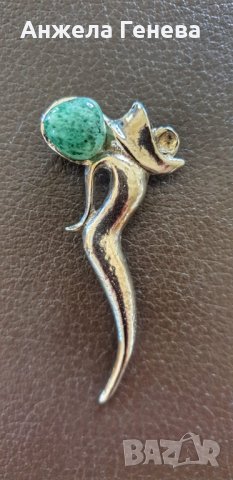 Сребърна брошка с естествен камък, снимка 3 - Антикварни и старинни предмети - 38598302
